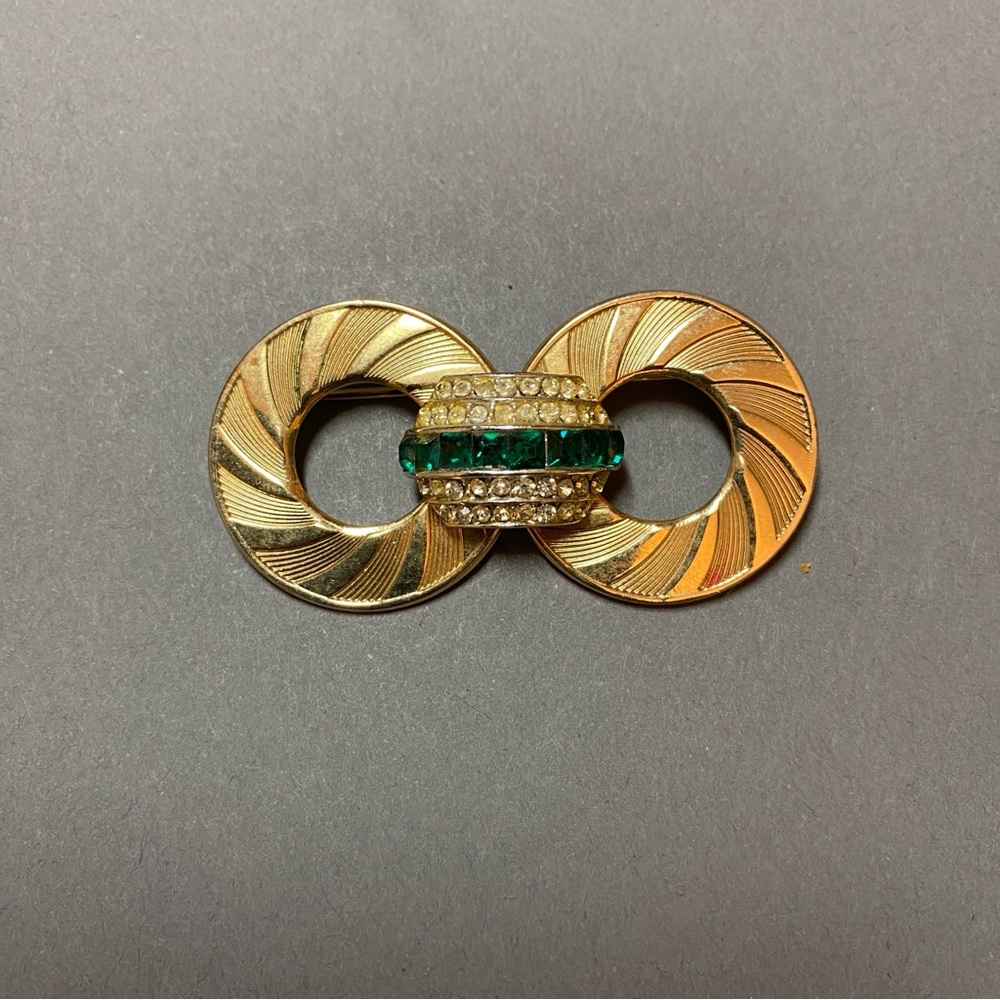 Vintage green rhinestone gold circle pin brooch